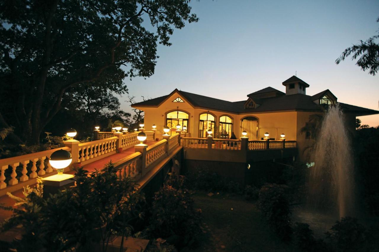 Usha Ascot Hotel Matheran Luaran gambar