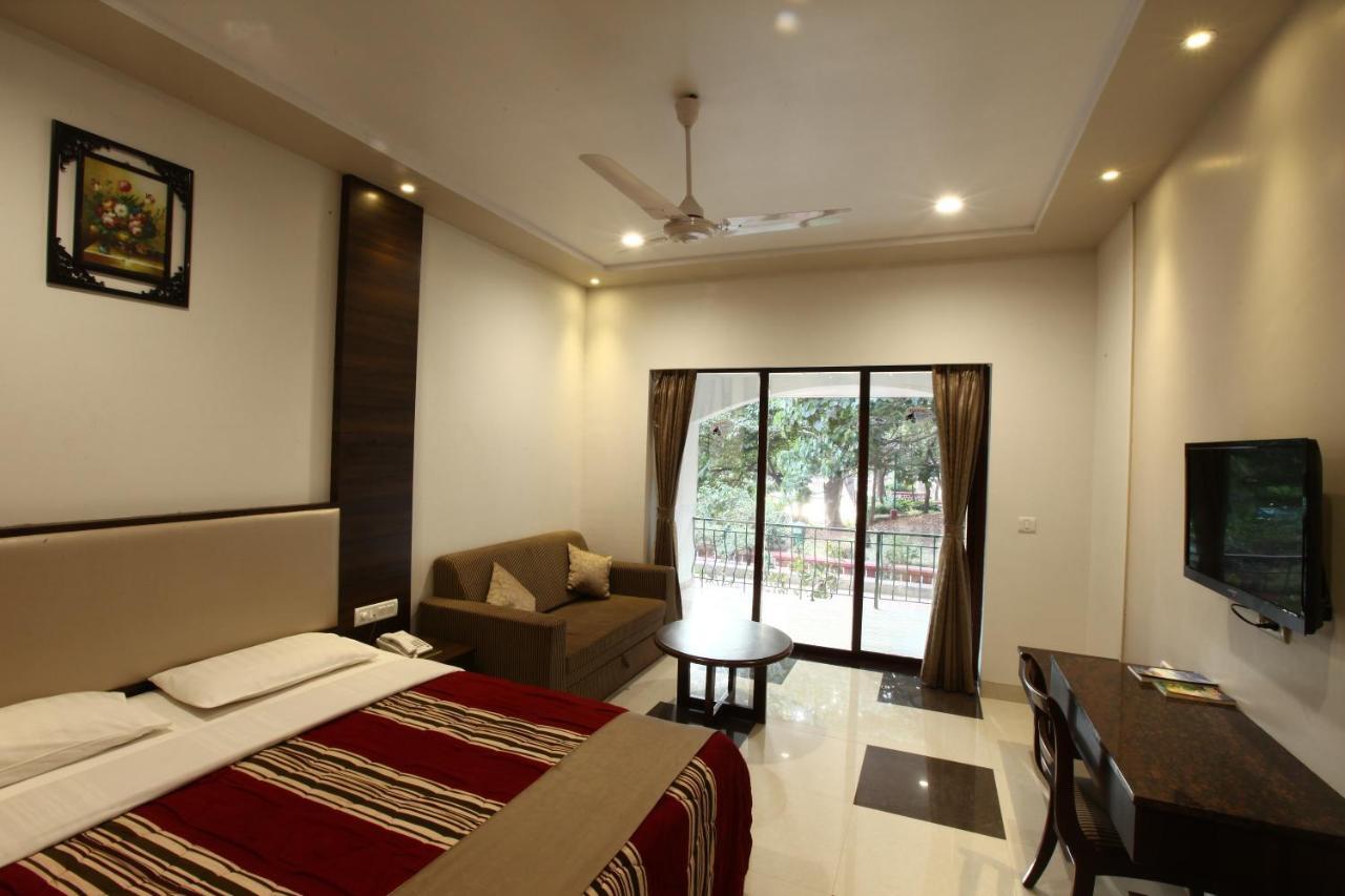 Usha Ascot Hotel Matheran Luaran gambar